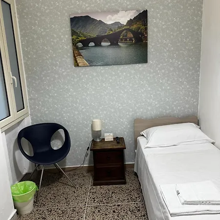 City Room 4 3*