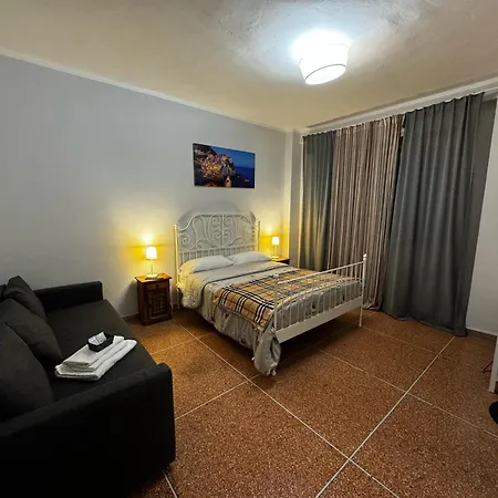 Room's Guest house 3*